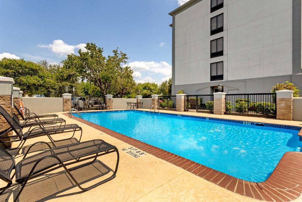 Best Western Plus Sugar Land-Stafford